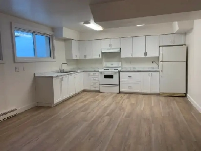 New Listing 2 bed $1800 ALL INCLUSIVE available Dec1-2025 Image# 6