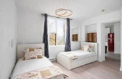 1 Bedroom- Downtown- with 2 Beds Image# 3