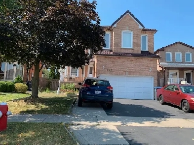master bedroom living room   for rent Image# 1
