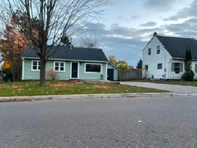 3 2 Bedroom House For Rent In Barrie Image# 1