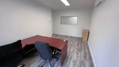 ESPACE COMMERCIALE À LOUER PRÈS DU METRO DU COLLEGE Image# 5