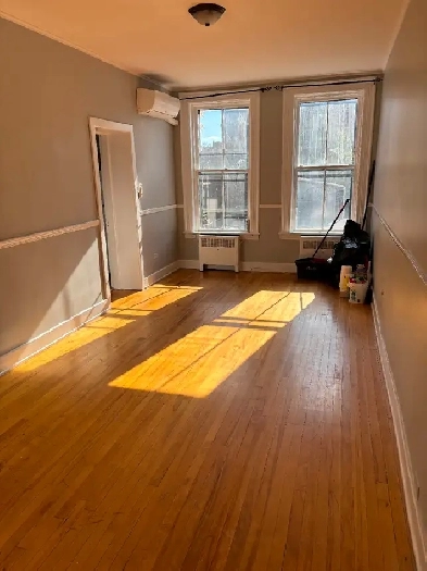 Lovely bright one bedroom Image# 2