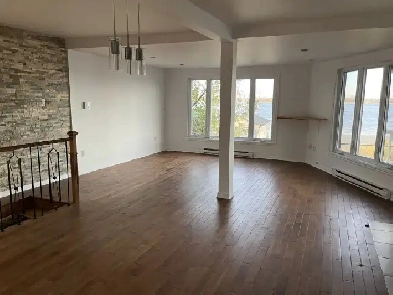 Magnifique petite maison à louer à Saint-Sulpice Image# 3