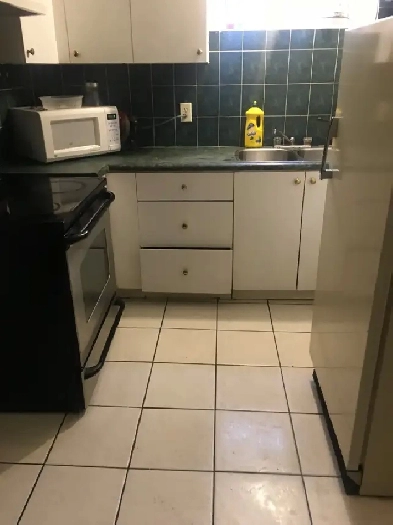 Furnished Room in Scarborough Image# 1