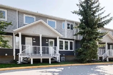 Townhouse Desirable Renfrew NE Image# 8