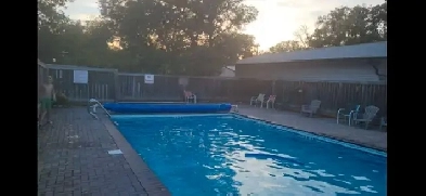 3 bdrm condo with pool Image# 7