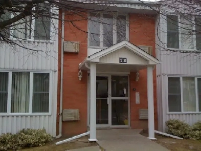 2 bedroom apartment next to Oshawa centre Image# 1