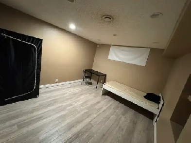 Room for rent near University of Alberta Image# 1