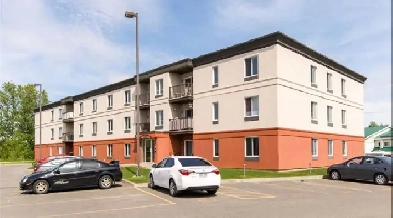 Logement 4 1/2 à louer Image# 1