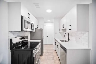 Newly Renovated 2 Bedroom Apartment! Move in Ready! Image# 6