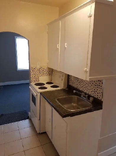 1BR Available mid November Image# 1