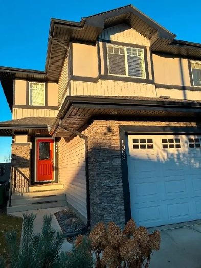 Half duplex for rent in Windermere Image# 1