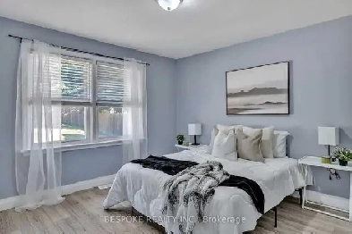 A Private Bedroom in Hamilton with separate kitchen & washroom Image# 1