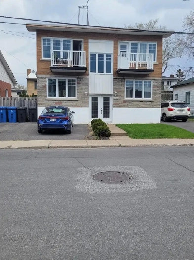 Grand 3 ½ à louer S-S-Sol Longueuil 1200$ chauffé/écl Image# 2