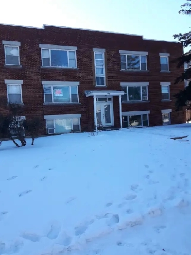 JANUARY  one bed, in 6 unit building ,92 West Presland Image# 3