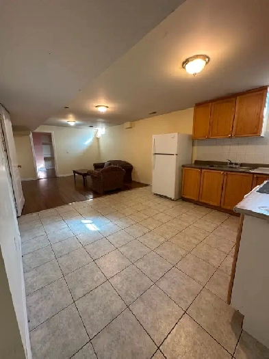 2 Bedroom   Den Basement Apartment For Rent In Brampton Image# 4
