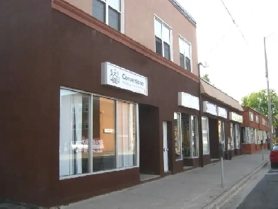 Downtown Oshawa-Commercial-Office-Warehouse 1000 sqft-$1990 incl Image# 4
