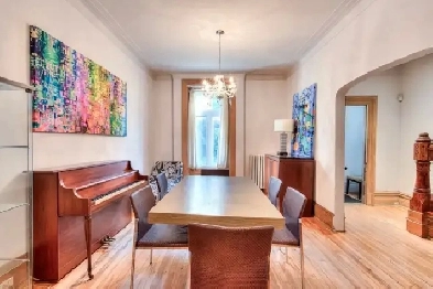 4 Bedroom House - Downtown Image# 6