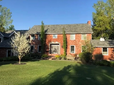 2,000 sq. ft. x 2-bedroom unfurnished apartment in N.W. CALGARY Image# 10