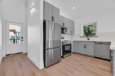 2 Bedroom Tiny Home Bungalow Downtown Guelph Image# 1