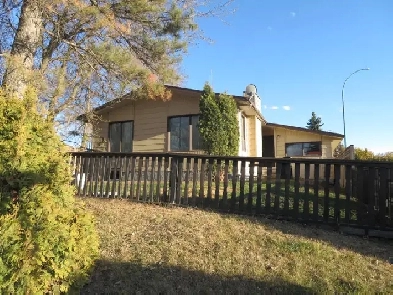 Large three bedroom main floor only house Image# 2