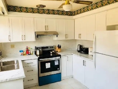 Master Bedroom with Private Washroom in a House - Yonge/FInch Image# 1