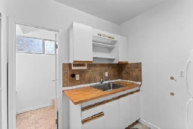 Large basement suite for rent Image# 1