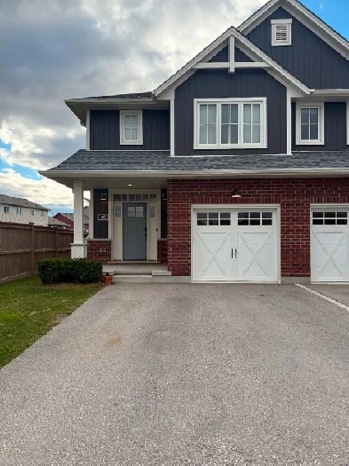 3  1 bedrooms end unit townhouse for rent in St Thomas Image# 7