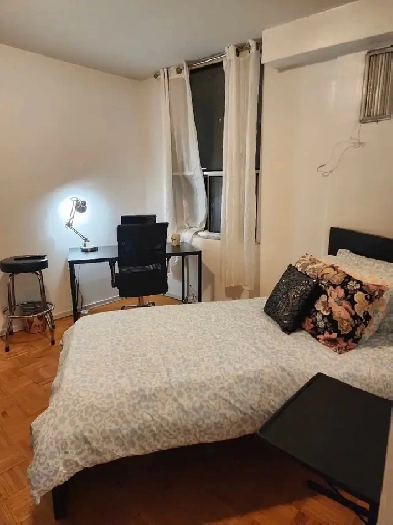 Fully Furnished Room in Skyline Downtown Toronto Image# 6