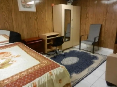 ROOM FOR RENT IN SHARED BASEMENT APARTMENT Image# 8