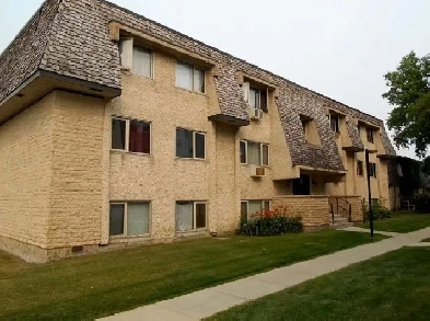 Great Deal! South Winnipeg Apartment Sublet Image# 2