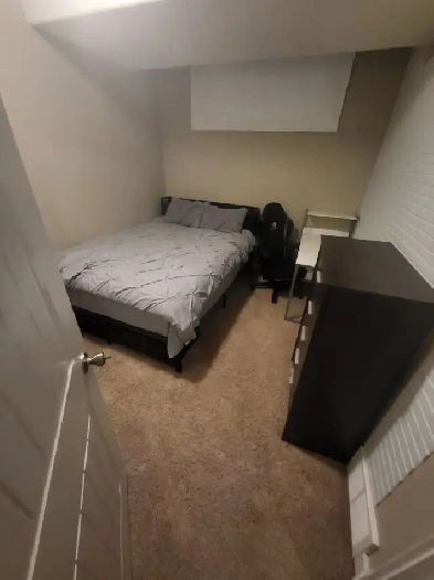 Looking for a room mate Image# 2