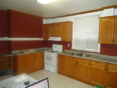 1st Flr Bedroom  Dec 3, Dufferin & Bloor (can be furnished) Image# 1