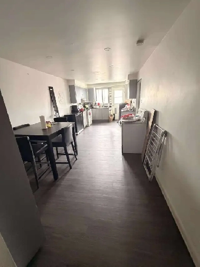 4 1/2 à louer Image# 3