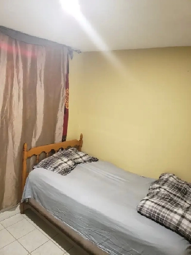 Rooms For Rent Near Humber Collage Image# 3