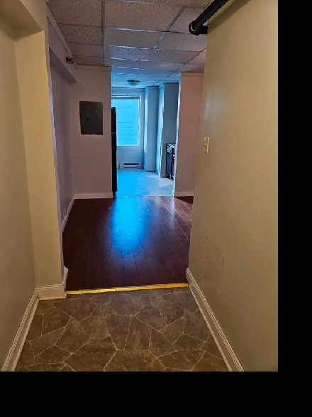 Downtown 2nd Floor -  2 Bedroom Available Immediately Image# 4