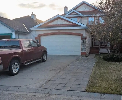 4 bdrms 3.5 bath double garage fence yard whole house Image# 14