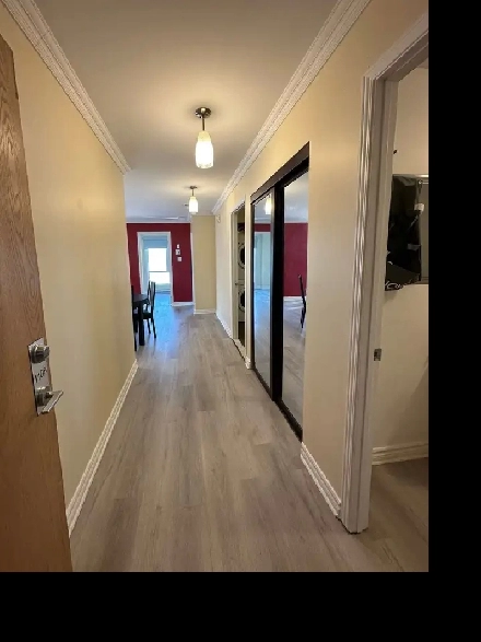 Condo Urbania à louer – 11e étage, unité de coin! / Urbania Cor Image# 1