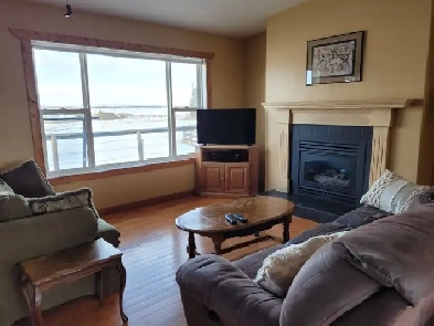 Acreage Calgary Okotoks Dewinton Utilities Included Image# 1