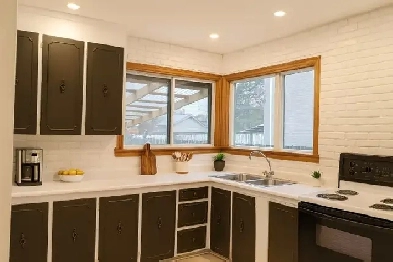 MUST SEE: 3BR Agincourt Upper Floor Unit – Pet Friendly Image# 1