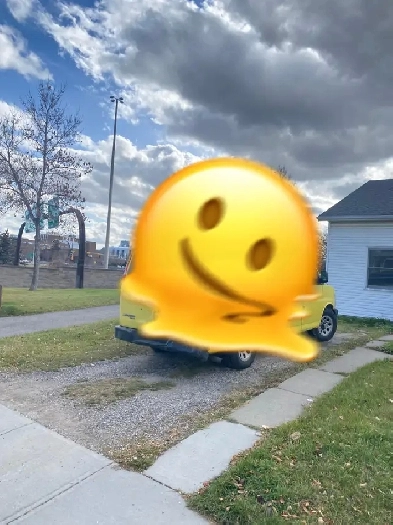 3 min Walk to SAIT - Front Driveway Private Parking for rent Image# 4