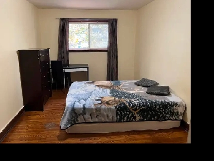 MASTER BEDROOM Image# 1