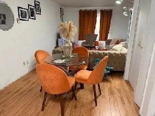 Très grand 4 1/2 bon secteur