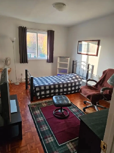 Chambre meublée à louer prêt du Cégep André Laurendeau à LaSalle Image# 1