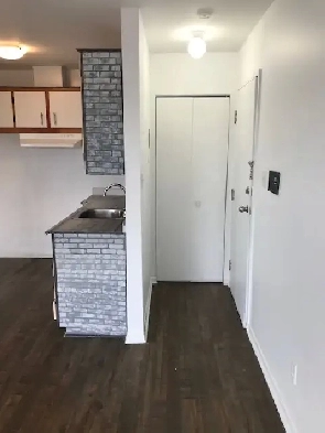 2 1/2  A LOUER A LAVAL - CHAMPFLEURY Image# 1