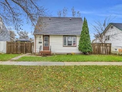 1386 Magnus Ave | $264,500 | Move In Before The Holidays Image# 1