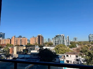 Nice One Bed Condo, King &  Eastern Image# 1