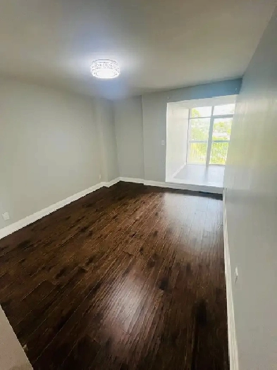 FURNISHED SHARED ROOM AND PRIVATE ROOM AVAILABLE IN MISSISSAUGA Image# 1