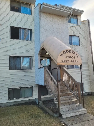 Fully Renovated 2Bdr den Condo, right by Grey Nuns and Schools Image# 1