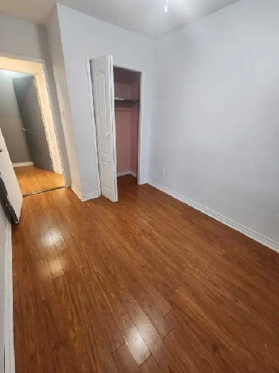 private room for rent in Mississauga Image# 1